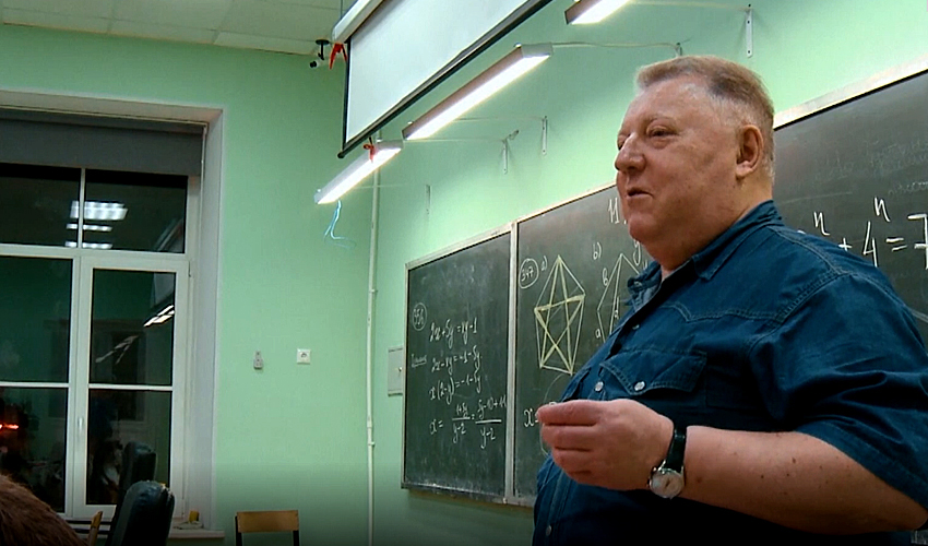 Садись, ИИ, опять двойка