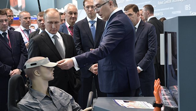 Президент РФ оценил кепку, которая не дает заснуть за рулем
