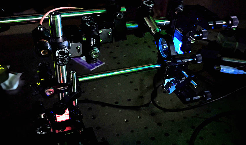 ЛУЧИ ЛАЗЕРА.jpg