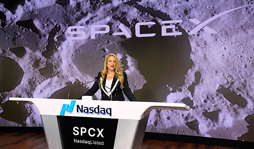 Gwynne Shotwell.jpg