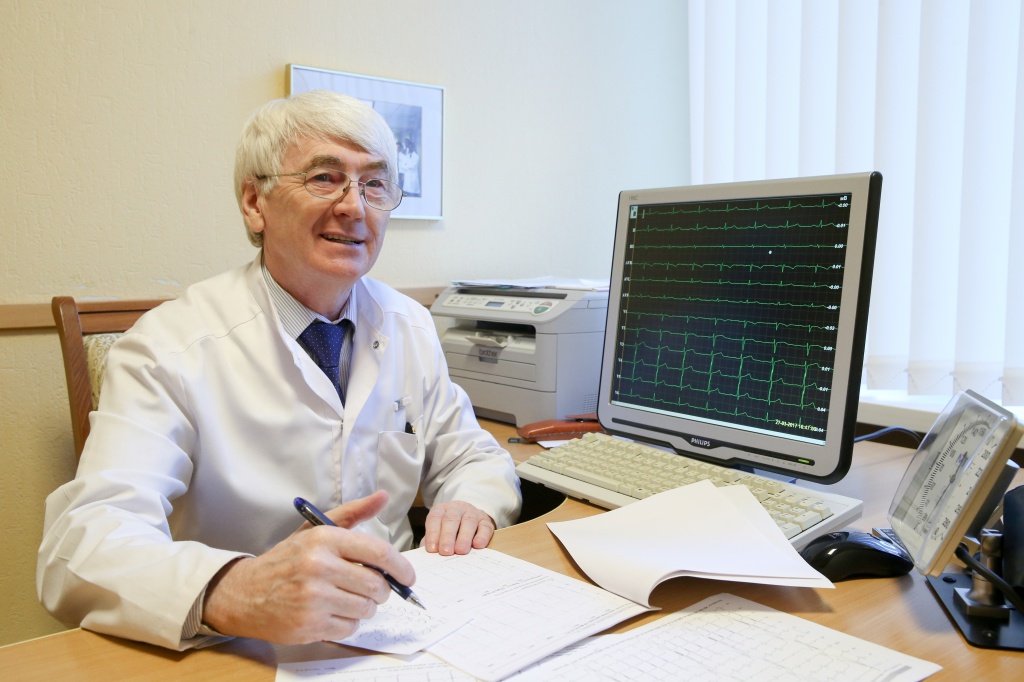 Николай Тарский: «Получаемые данные с кардиофлешки ничем не отличаются от записи, которая делается большим стационарным кардиографом, установленным в медицинском кабинете»