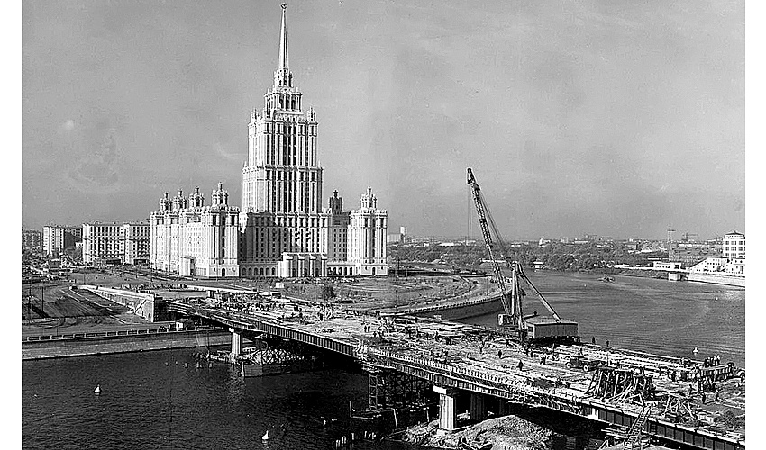 Вертикальный ритм социализма